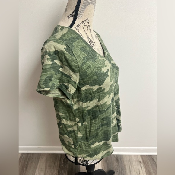 Camp Print Tee! - Picture 3 of 12